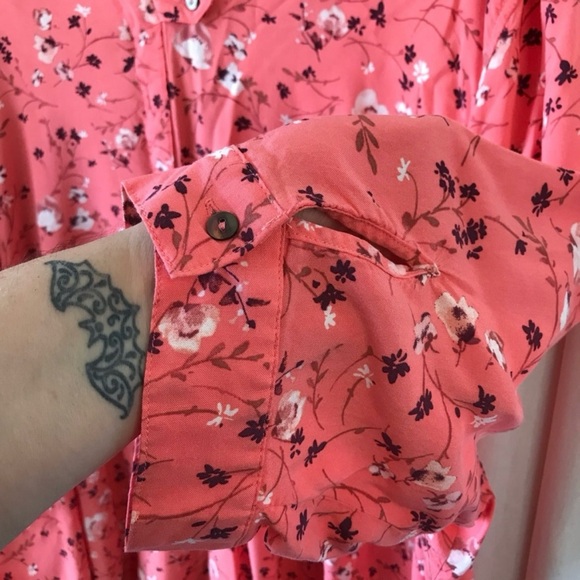 Two Plus Size Tunic Shirts 4X - Picture 8 of 11